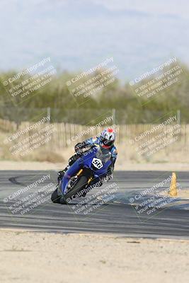 media/Jan-15-2026-Racers Edge (Thu) [[dfebeb70ab]]/2-A Group/Session 5 Turn 2/